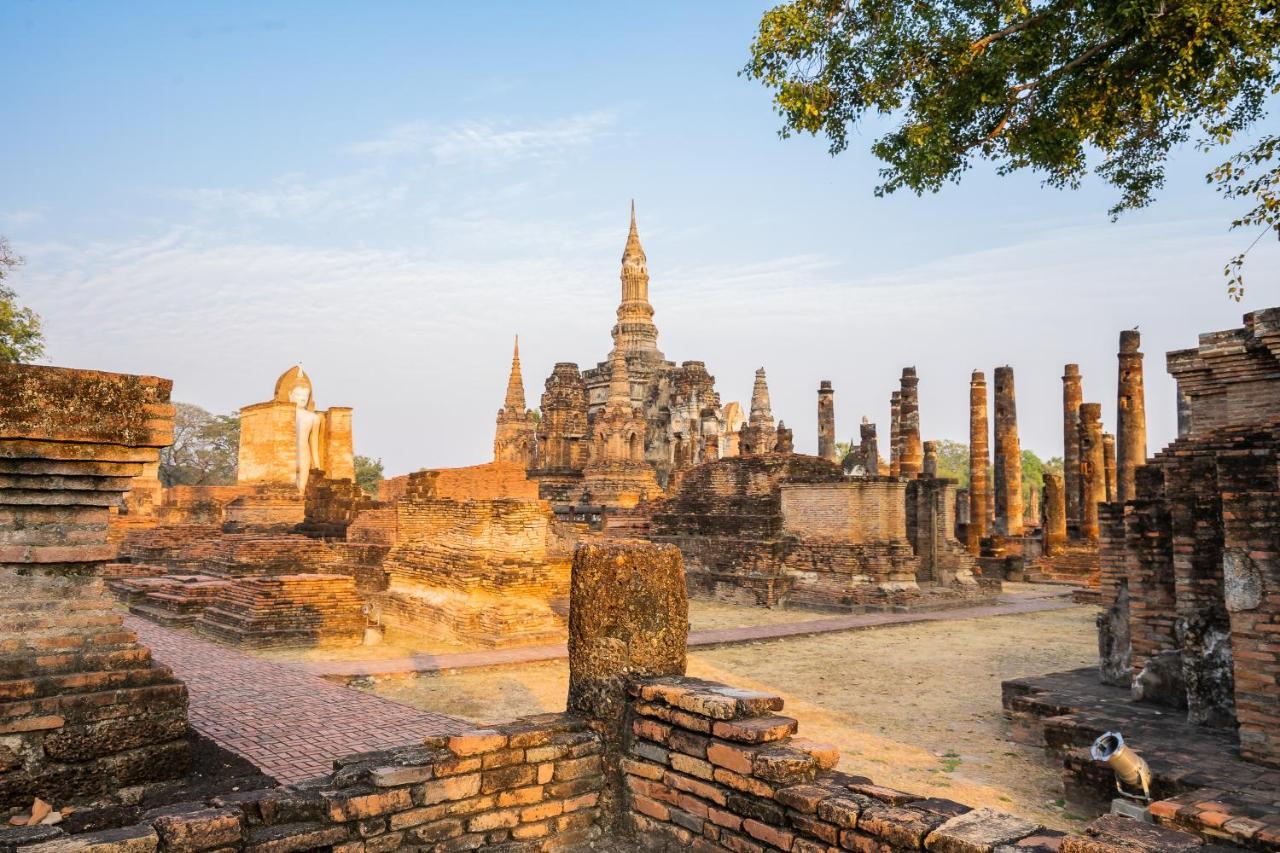 Le Charme Sukhothai Historical Park Екстер'єр фото