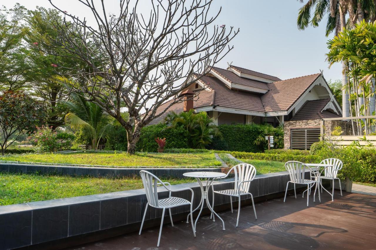 Le Charme Sukhothai Historical Park Екстер'єр фото